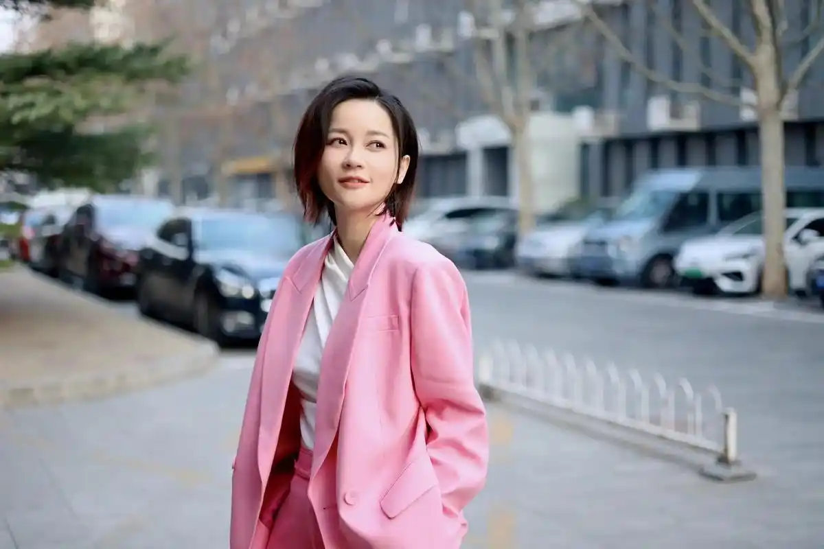 街拍美图·程响.#程响可能 #歌单种草计划 #随拍 #街拍 - 抖音