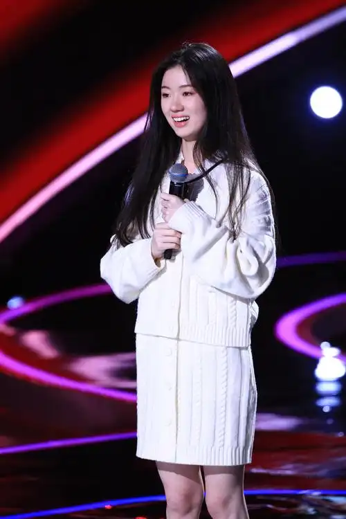 金典2020中国好声音学员单依纯大一新生蓄势待发