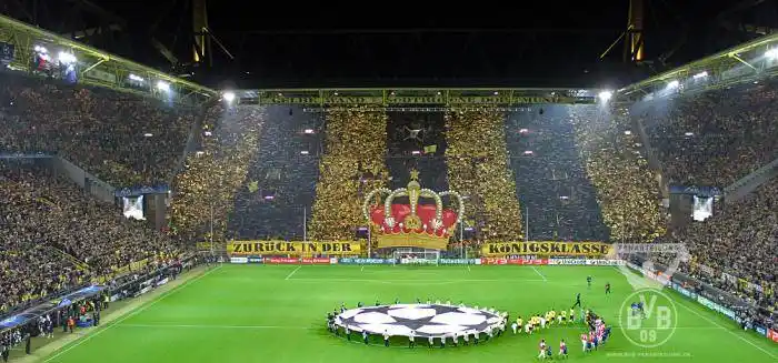 德甲多特蒙德南看台