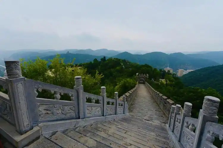 延安新貌(凤凰山)