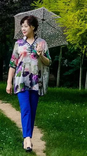 杉杉拍摄制作:美拍送~闺蜜同学60岁生日,大气,丽质,华贵,风韵的~女人.