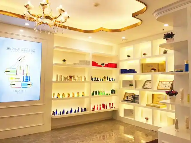 美容院产品陈列的精美图片_产品摆放