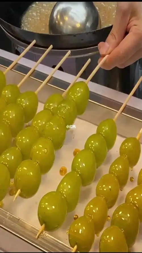 街头美食葡萄糖葫芦
