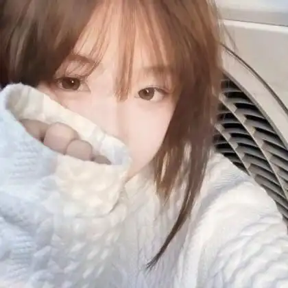 女生自拍头像真实