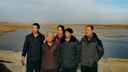 遇到小敏的父母纯属偶然,祝福你们全家和睦,快乐,健康!