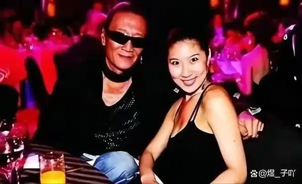 谢贤常常强调,他永远是个爱自由,不拘一格的人.