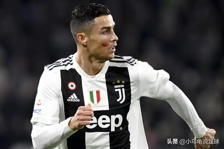 伯纳乌的国王,尤文图斯的英雄,历史最佳球员—c罗)