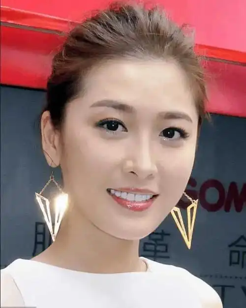 与陈冠希徐正曦相恋的周丽淇为什么最后嫁给了二婚的傅程鹏