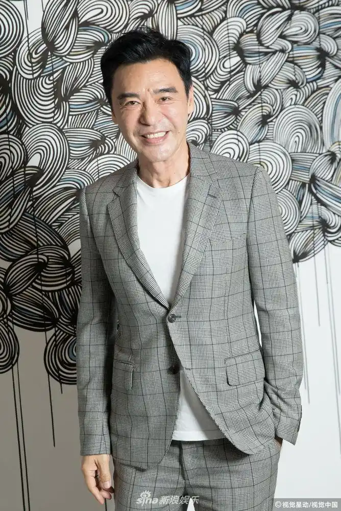 组图:钟镇涛感恩梁朝伟邓丽君等好友相伴 女儿将担任演唱会嘉宾_高清