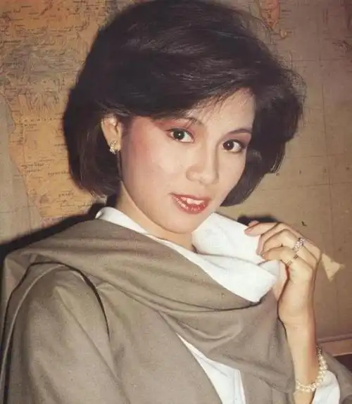 原创35年前黄蓉翁美玲为爱殉情26岁香消玉殒背后另藏原因