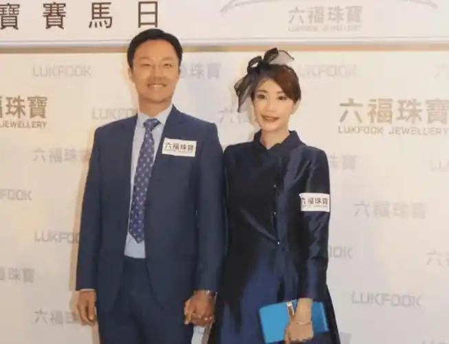 tvb前知名艺人打入内地时尚圈,曾被传拒绝谢霆锋的追求,如今生四个