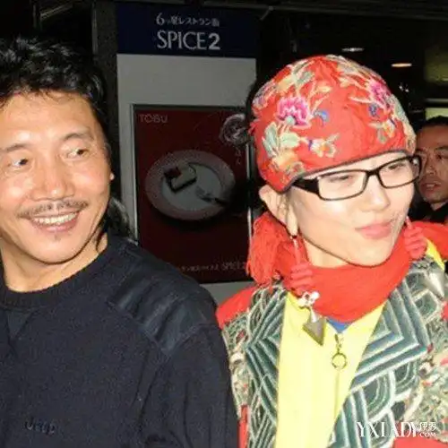 杨丽萍丈夫照片曝光二人不要孩子原因揭秘