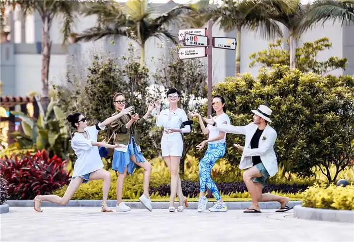 我们来了以水为题如水女神清凉今夏