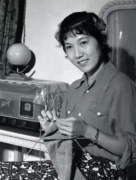 新凤霞的嘴皮子功夫:唱评剧快板百听不厌