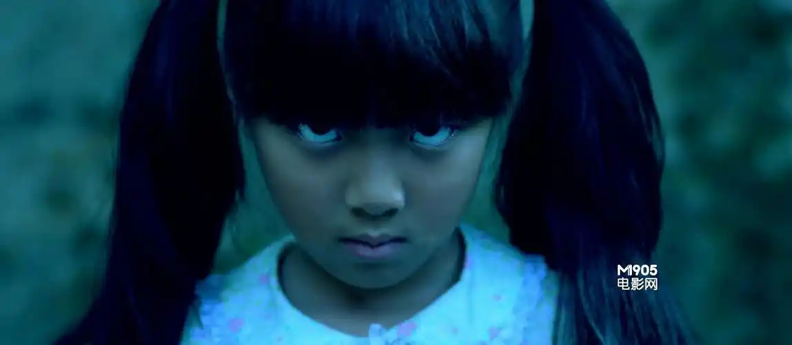 小艾:《笔仙》中住在大房子里永远出去不去,没人玩儿的小女孩.