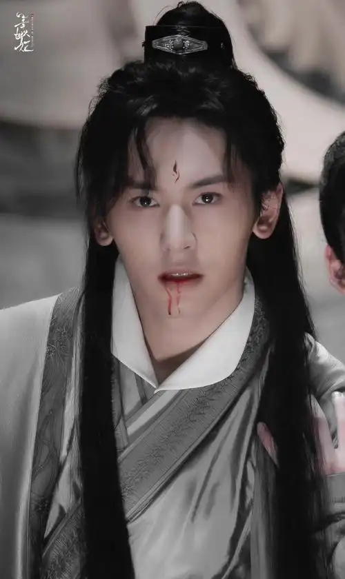 张哲瀚专注"老婆"人设!对当红女星毫不领情,沉迷耽改无法自拔