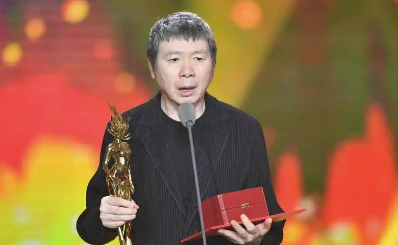 原创冯小刚为啥炮轰黄渤孙红雷是演员耻辱理由打脸无数粉丝