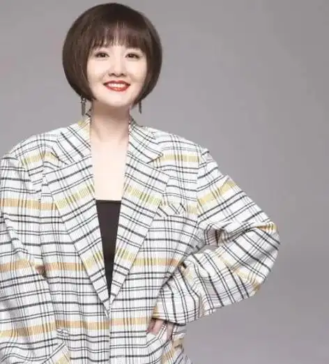 蒋小涵嫁圈外发小饭也不用她做大龄生子也幸福