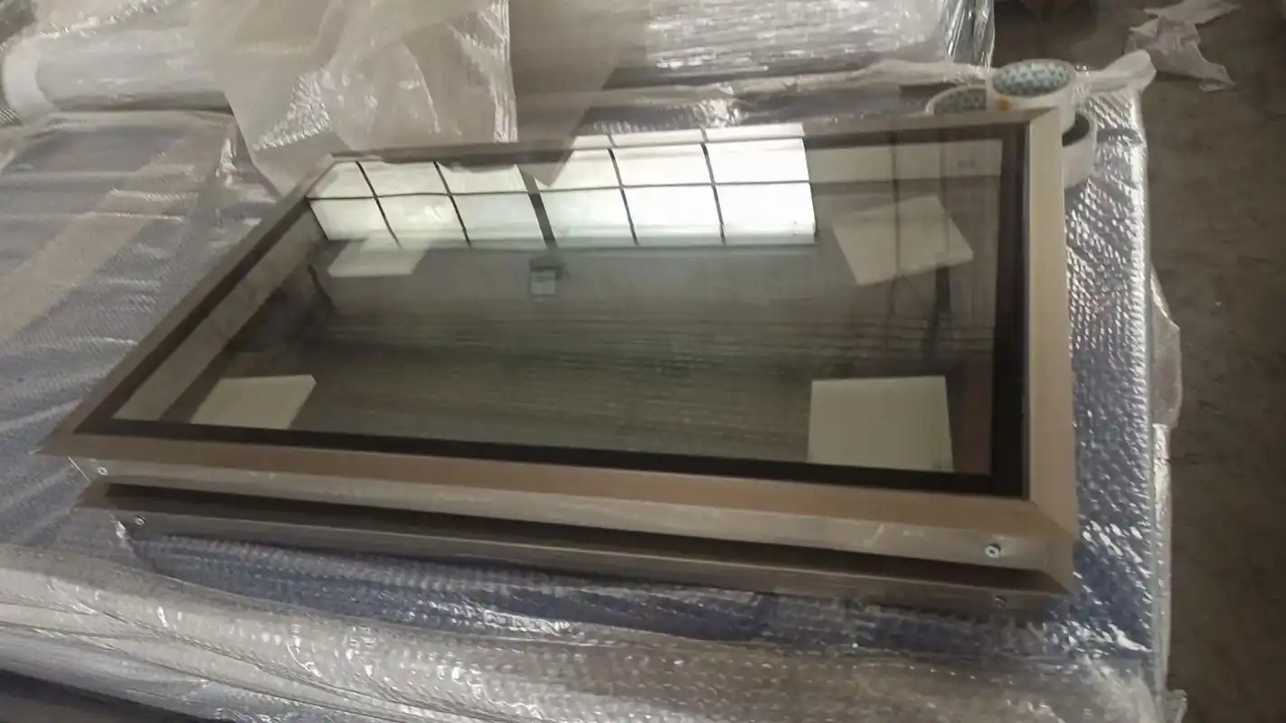 电泳色边框的双层钢化玻璃视窗 电泳颜色跟不锈钢很接近, 所以 - 抖音