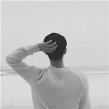 高清好看的男生背影图片帅气头像_www.qqtu8.com