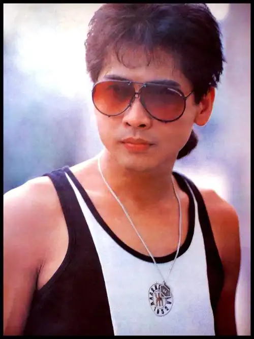 齐秦 小哥,生日快乐!