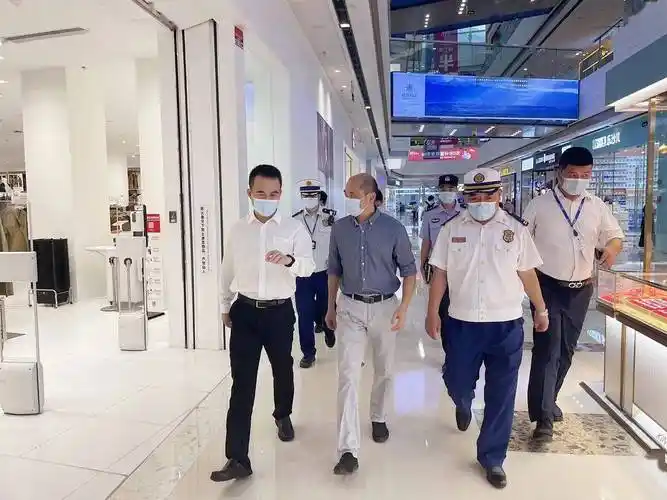 增城区副区长区公安分局局长张锦海带队对大型商业综
