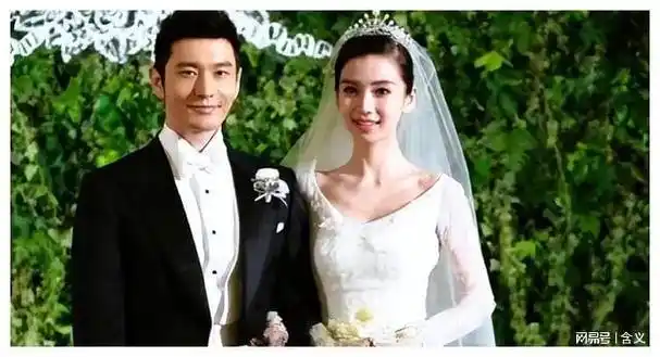 黄晓明,杨颖离婚后首度合体,带娃游迪士尼,全程"0"交流?