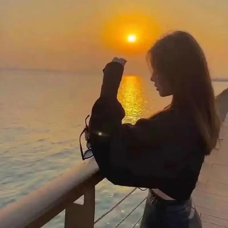 女生头像不露脸头像