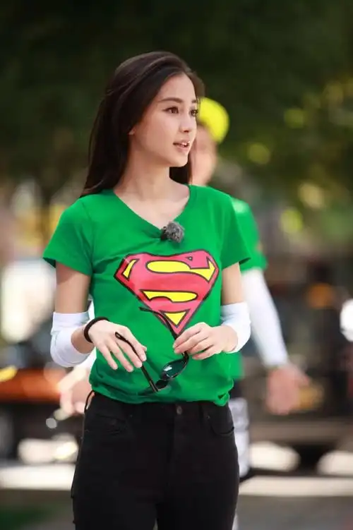 了解angelababy的年龄,看看她到底有多大 - 老欧博客