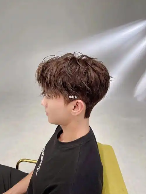 气垫纹理烫,自然蓬松,男士烫发推荐