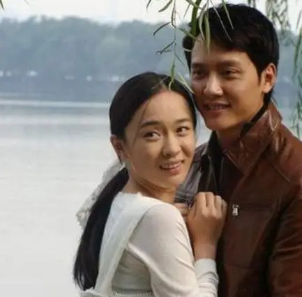 【图】放送冯绍峰老婆蔡小兰资料 揭秘他们的爱情故事