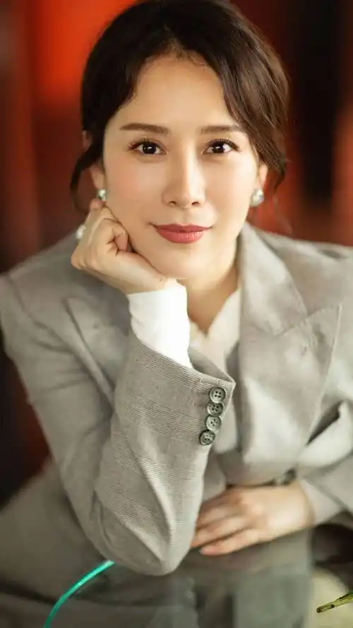 46岁海清,性感的演技派女神!