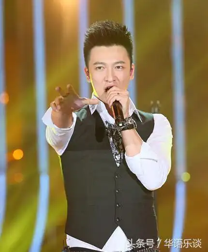 刘文杰是信乐团的第二任主唱,2009年加入.