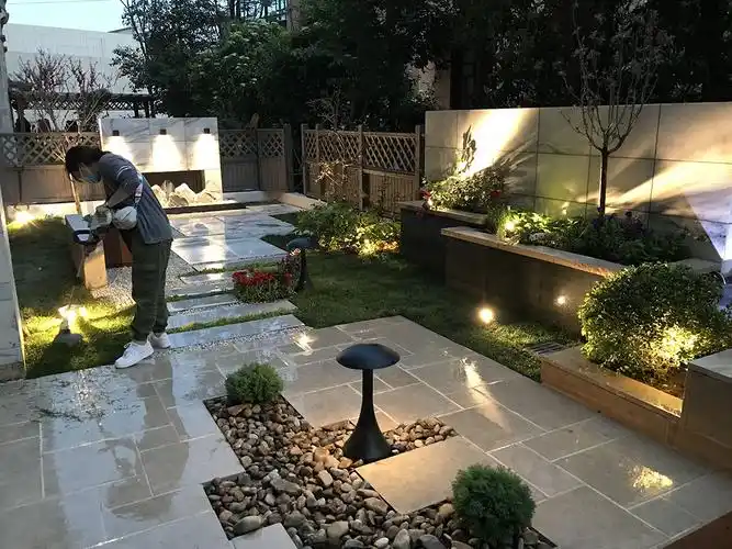 屋顶花园设计-私家花园设计-别墅景观设计-庭院绿化设计-河南橄榄猫