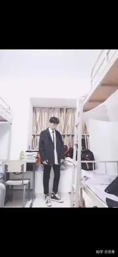 男生身高172cm算矮吗?