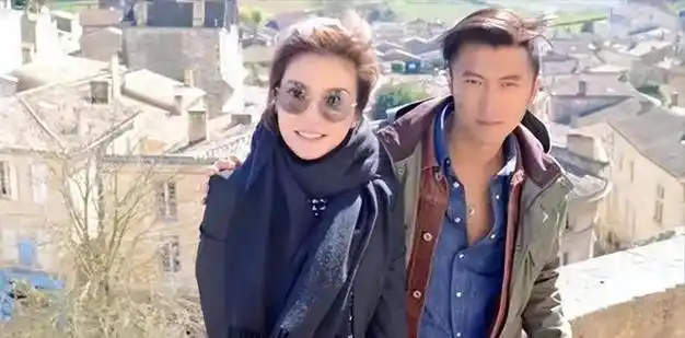 谢霆锋与王菲婚礼确定下月大理办泳池婚礼王菲三度当新娘