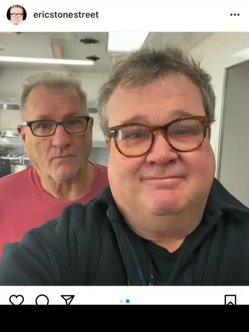 摩登家庭都祝jay生日快乐啦