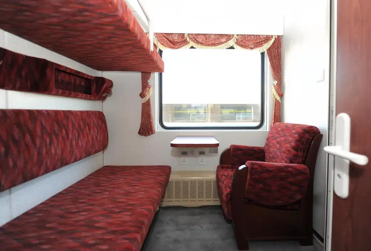 春运买票忙 世界十大豪华火车软卧排行榜