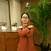 4个动作让颈椎自愈,拍打肩膀可以快速缓解疼痛— 爱才妹生活