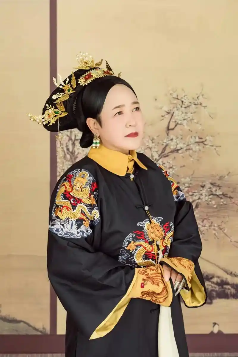 古装 #写真 #老年人 #母女 老阿姨在女儿的邀请下开启了 - 抖音