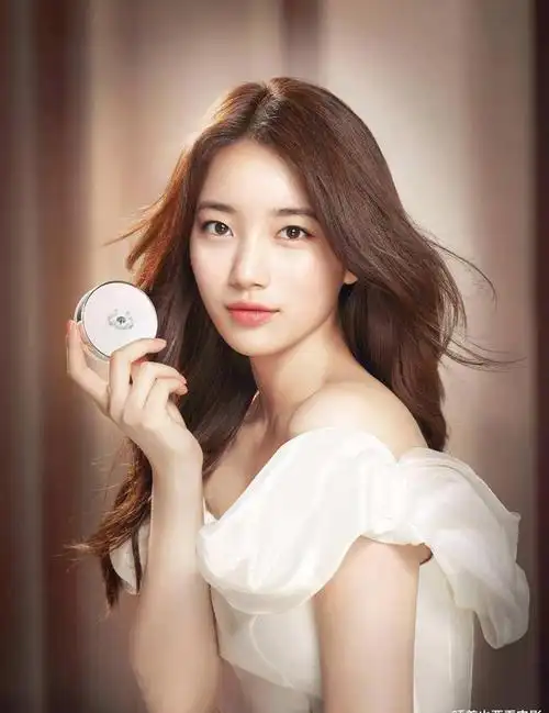 中有一批前模特出身的女演员,她们既有出色的演技,又有颜值爆表的优势