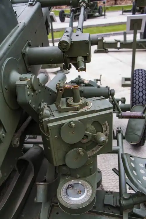 关于武器的故事. 高射炮"博福斯"40-mm l60