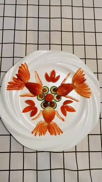 食品雕刻 #蔬菜花样切法 #摆盘技巧 #创作灵感 #创意水果拼盘