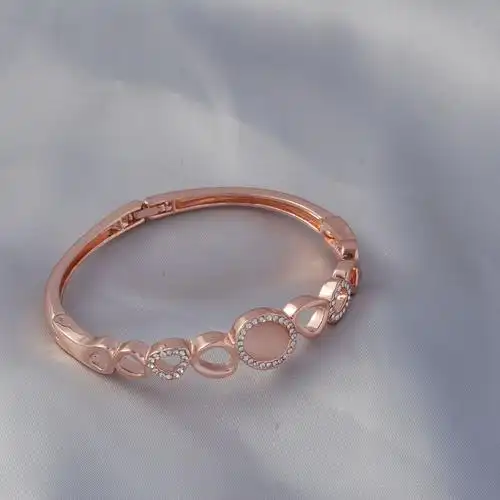 抛光外贸欧美创意款时尚镶钻猫眼石女士手镯简约手饰品批发货源