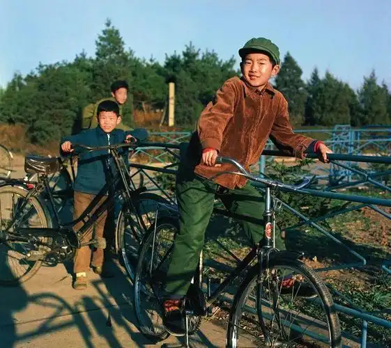 太怀念了!40张童年生活老照片,有你的记忆吗?