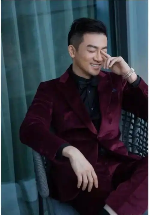 苏有朋出席开业仪式!