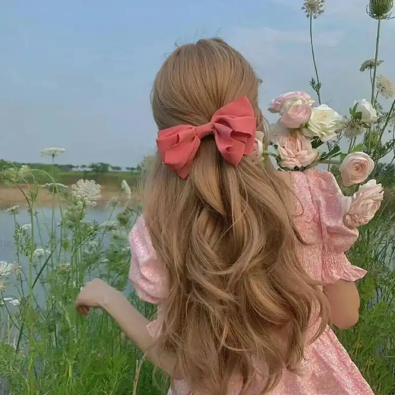 仙气背影女生头像