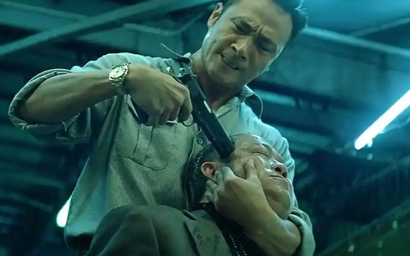 无间道2:枭雄末路,吴镇宇当众大飙演技,上演名垂影史经典片段