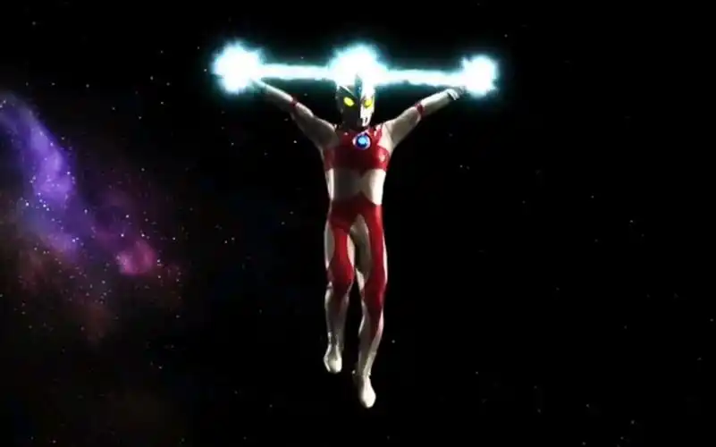 历代奥特曼的八分光轮只有欧布艾斯充满暴力美学