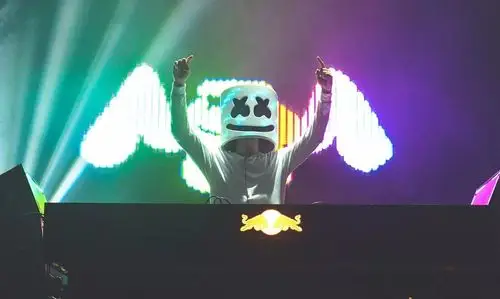 著名dj 棉花糖 marshmello 与歌手 demi lovato 签约 wme,开展多领域